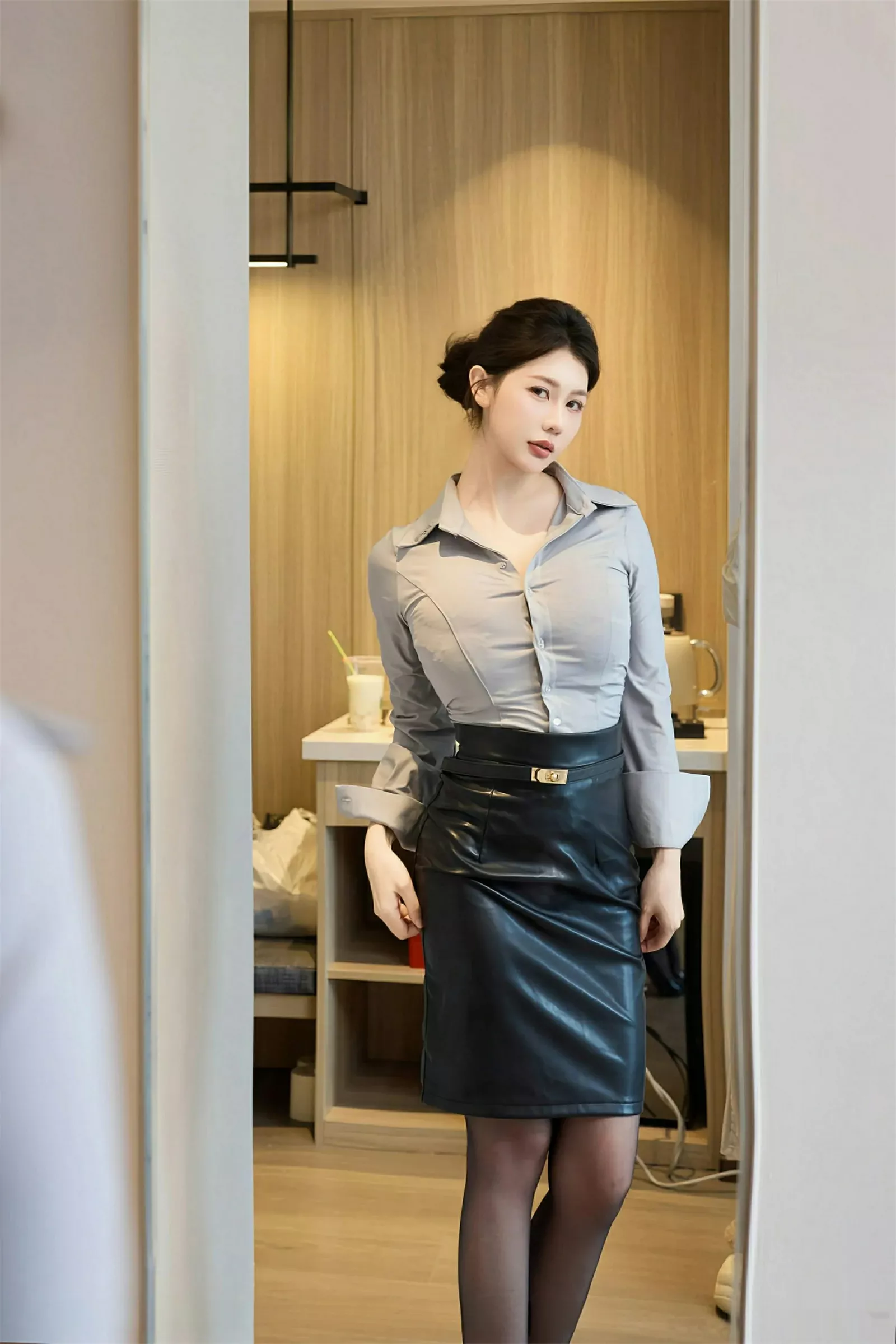 [XiuRen秀人网]第10604期尹甜甜写真-秀人资源网